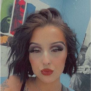 Meet your Posher, Aynnss